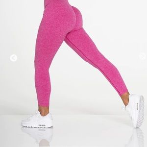NVGTN Scrunch Seamless Leggings